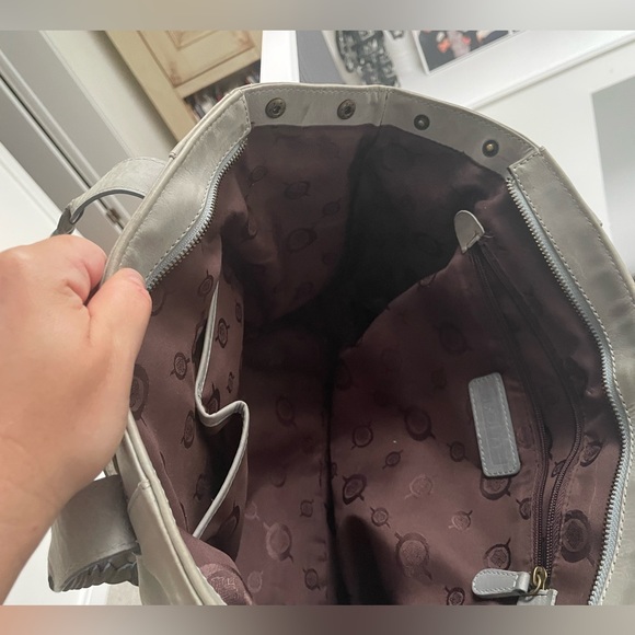 Born Nubuck leather purse. - Picture 6 of 6